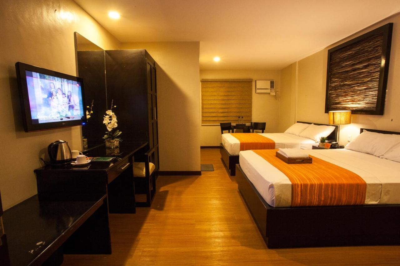 L Square Hotel Tarlac City Εξωτερικό φωτογραφία
