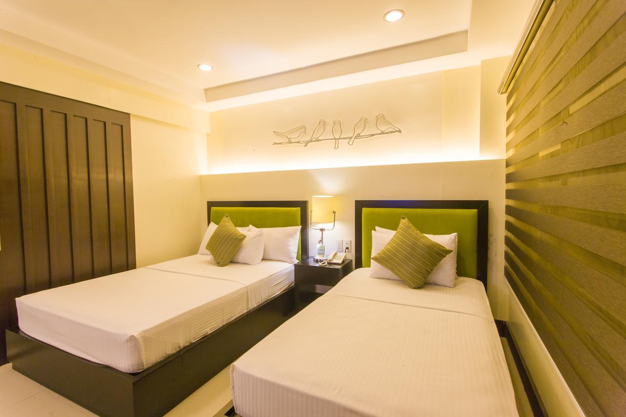 L Square Hotel Tarlac City Εξωτερικό φωτογραφία